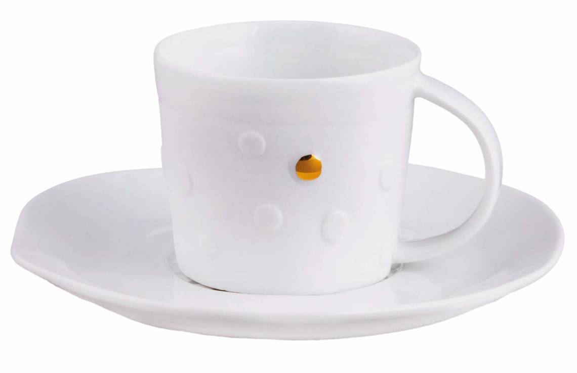 Mix und Match. Kleine Tasse mit Untertasse