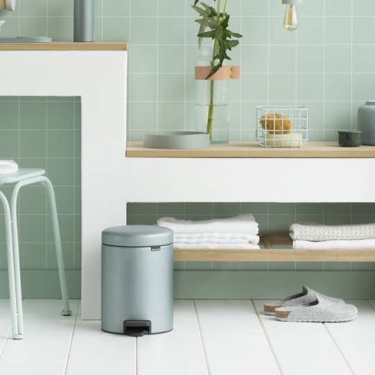 Brabantia: Pedal Bin Mülleimer in neo mint / 8710755112942